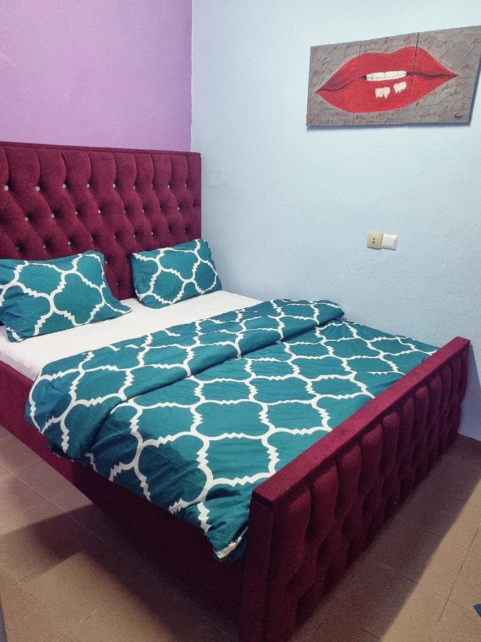 Residence Sighaka - Studio Meuble Vip Avec Wifi, Gardien, Parking Douala Buitenkant foto